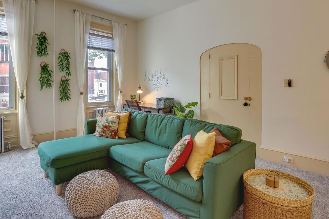 Darling Pennsylvania Vacation With Porch! Pottstown